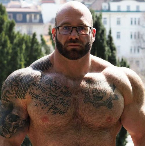 King Of Custome Videos And Sexting Hairy Musclebear Onlyfans Nude