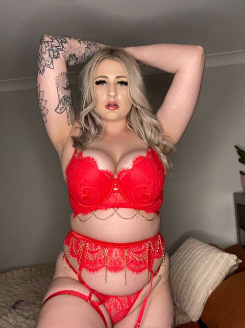 Cherry Cherry Skyeee OnlyFans Nude And Photos