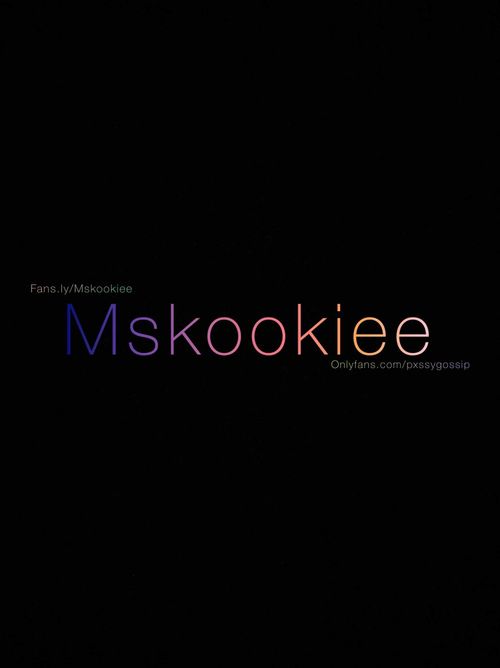 mskookiee nude